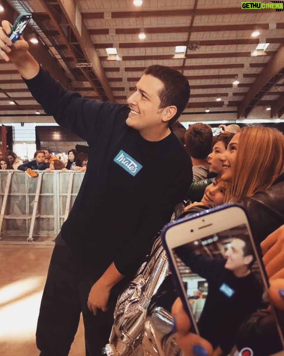 Giuseppe Greco - 36.8K Likes - Le foto belle scattate di nascosto! 😊
Ph: @matessarmy
Vi volevo dire che Venerdì su tutti e quattro i canali dei @matesyt uscirà una serie veramente figa!!!
#matesitalia #matesyt @matescollection