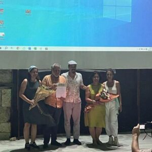 Gizem Soysaldı Instagram - Beşkapılarda 5 Gece Phokai Bağımsız Film Festivali✨✨✨✨ @focabelediyesi @fatihgurbuzfoca @beskapilarda5gece @karabey @oguzhancakirefe @kmlcfc @bentuncaybuarada @eunal71  @ceylanolcer @halukerdik @sezen.bildiri @ilhaneraslann @fahrigoreen @sadikkahraman @ozcanalperofficial @lousluna @atesberkay @sevincbalo @fatosyapici @subaloglu @sema.pektas @gultentaranc @umitsezgin @nazlielifdurlu @nihalyalciin @fotohasmetlum @lacinceylan @cengizorhonlu @ekokoymidphokaia @focantikotel @iyonpansiyon @focakirke @fokaibalikrestaurant @zeytunifoca @todorestoran @omerfarukbeskaya @demir.ifd @oykubeskaya ✨✨✨