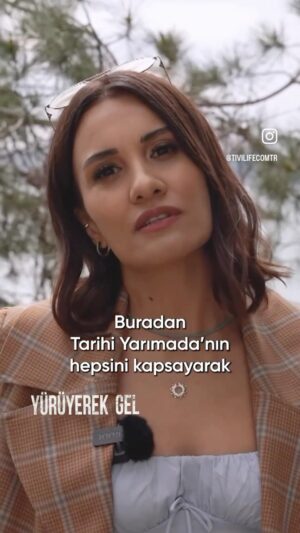 Gizem Soysaldı Instagram - 13 bölüm 13 farklı semt 13 farklı rota, İstanbul’u keşfetmeye hazır mısınız?💜💜💜 Ve her bölüm birbirinden kıymetli çok değerli isimler konuk oldu, minnettarım 🦋🦋🦋 Telefonunuza TivibuGo uygulamasını indirerek bölümleri izleyebilirsiniz.🧿🧿🧿 1. Sezon şahane ekibimiz: Program Tasarım: Gizem Erman Soysaldı  Tivilife Programlar Direktörü: Özgül Apaçe  Yönetmen: Hüseyin Karabey  Görüntü Yönetimi, Kurgu: Oğuzhan Demirtaş  Görüntü yönetimi, Prodüksiyon: Serkan Sağır  Danışman: Yeliz Çetindağ Kuşan  Asistanlar: Tolga Ilık, Uğurcan Çankaya Styling: Doruk Kakız, Merve Küsmenoğlu  Saç-Makyaj: Mesut Özuzun 💜💜💜 @tivibu @tivilifecomtr @karabey @ozgulapace @kulturbavulu_ist @demirtasoguzhan @serknsgr @mesut.ozuzun @neslihankapansahinn @mervekusmenoglu  @dorukkakiz @makeup_aysealtunyildiz  @rukiye_yildirim_makeup @ugrcncnky @tolgailikk #yürüyerekgel #istanbul #i̇stanbulgezilecekyerler