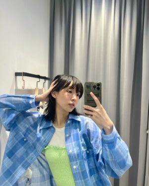 Gladys Li Instagram - b for brilliant! ★彡
n with a shirt that i really wanted to buy but i did not