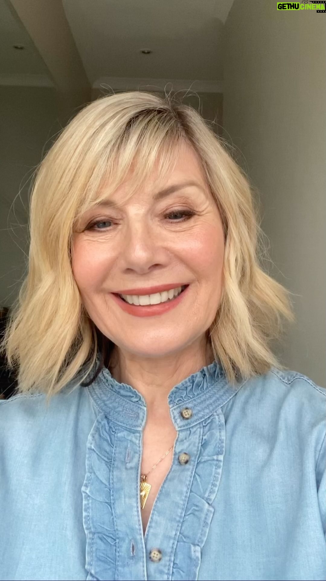 Glynis Barber - 0.9K Likes - Welcome to everyone who’s just joined me on here.
Following on from my chat on @thismorning, lots of people are asking about the products I mentioned.
To find out more just head over to @agelessbyglynisbarber where you’ll also find links to items. #collagen #eyebrowpencil #agelessbyglynisbarber
