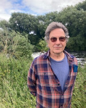 Glynis Barber Instagram - In the wilds of Stratford Upon Avon. 
Literally 2 minutes from the city centre, walking along the Avon and in countryside. 
Here with our dear friend Ewart who’s in a fabulous and unique production of As You Like It at the @thersc. 
The cast are all on the mature side ((65 ) and the production is very relaxed, actors chatting with the audience and the vibe is chilled. Great fun. 
#shakespeare #theatre
