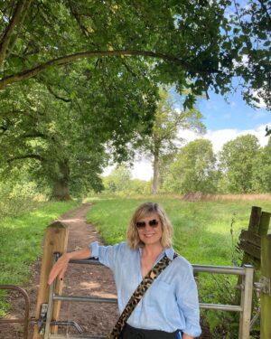 Glynis Barber Instagram - A day in the beautiful country and the sun finally came out! Hallelujah. #englishsummer #sunshine #julygloom