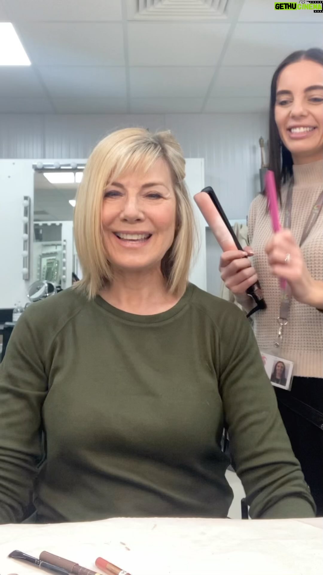 Glynis Barber - 1.5K Likes - This is the first face I see every morning when I’m filming on Hollyoaks.
So so nice having your hair done for you. I really can’t be arsed to do it myself! Don’t you love an Irish accent? @lambert_locks @hollyoaksofficial
#hairtransformation #blowdry #onsetlife