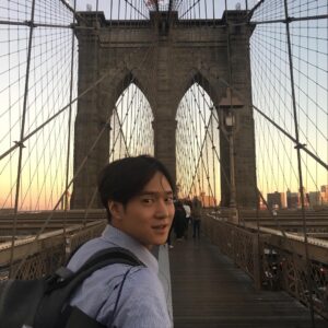 Go Kyung-pyo Instagram - 너무나도 긴 시간속에 

너무나도 짧은 순간을 

공유하며 살아가는 우리이기에 

서로 사랑하기에도 짧은 이 순간을 

존중하고 표현했으면 하는 깊은 바람. 

사랑합니다. 그리고 너무 고마워요 모두들. 안녕.