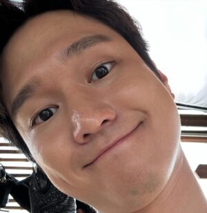 Go Kyung-pyo Instagram - 