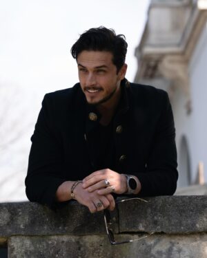 Gökhan Keser Instagram - Belki denize ulaşır, içimizdeki nehirler bir gün..