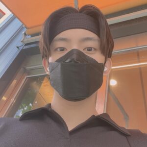 Gongchan Instagram - 덥다🌞