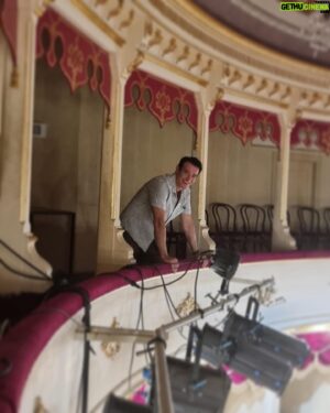 Goran Visnjic Instagram - Visiting the "crime scene" ...😊😂...
where everything started a few decades back... my hometown theater... #sibenskokazaliste 🎭