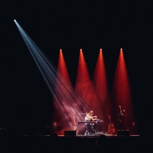 Gordi Instagram - SYDNEY 🪩 Night 1 w @boniver 

📸 @jordankmunns