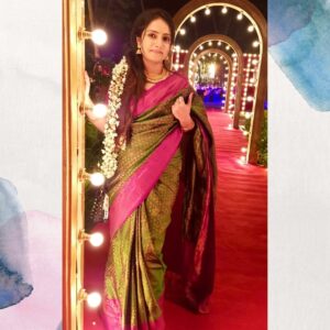 Gouri Nair Instagram - In the embrace of Kanchipuram Pattu, a love which is eternal..a relation which is eternal.. not just threads…!♾️😍🫰🏻

#gourinairsocialmedia #gourinairinstagram #gourinairactress #gourinairartist #gourinair
#today #love #instagram #instagood #like #photography #follow #life #photooftheday #picoftheday #happy #me #iffi2023 #iffi #goafilmfestival #nfdc #cooptex