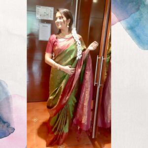 Gouri Nair Instagram - In the embrace of Kanchipuram Pattu, a love which is eternal..a relation which is eternal.. not just threads…!♾️😍🫰🏻

#gourinairsocialmedia #gourinairinstagram #gourinairactress #gourinairartist #gourinair
#today #love #instagram #instagood #like #photography #follow #life #photooftheday #picoftheday #happy #me #iffi2023 #iffi #goafilmfestival #nfdc #cooptex