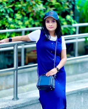 Gouri Nair Instagram - Once in a life, right in the middle of a mundane life, love gives us a fairy tale !! ❤️♾️

#gourinairsocialmedia #gourinairinstagram #gourinairactress #gourinairartist #gourinair
#love #fashion #instagram #photooftheday #art #photography #beautiful #nature #happy #follow #cute #travel #song #songs #bangalore 
#today #love #instagram #instagood #like #photography #follow #life #photooftheday #picoftheday