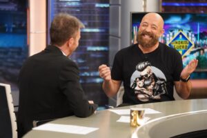 Goyo Jiménez Instagram - Hoy ha venido a divertirse a El Hormiguero, ¡@goyojimenez!

#goyojimenez #improvisacion #risas #monologo #miseryclass #humor #elhormiguero #GoyoEH
