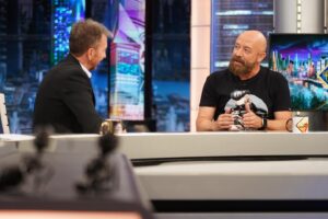 Goyo Jiménez Instagram - Hoy ha venido a divertirse a El Hormiguero, ¡@goyojimenez!

#goyojimenez #improvisacion #risas #monologo #miseryclass #humor #elhormiguero #GoyoEH
