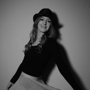 Actress Gözde Okur HD Instagram Photos and Wallpapers February 2022