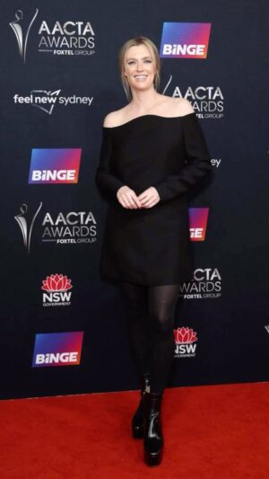 Gracie Otto Instagram - WE HAD A FKN BLAST at the @aacta so proud of everyone who worked on HEARTBREAK HIGH !!!! ❤️ thank you @karla_clarke for styling and @jo_my_god for hair make up