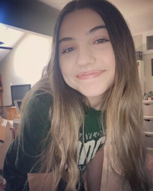 Gracie Whitton Instagram - Happy 17 to me!!! 💕💕