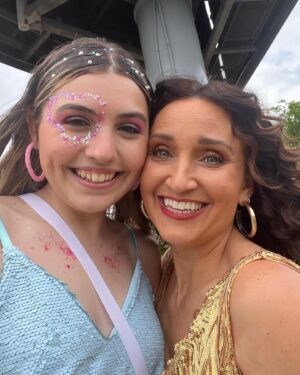 Gracie Whitton Instagram - The first time I met Mindy was in Atlanta in 2012! I was filming SM5 and Mindy was out at the Hunger Games set. My mom was following her YouTube channel and to be honest, that’s why my hair was always on point! We found out we share a birthday in June. We live an hour apart in the DFW area. When Mindy came out with her hair-line, I was thrilled to say the least! The girls had Lash Next Door and I became their number one customer! When Brooklyn and Bailey started at Baylor and graduated, I knew we would forever be linked! 💛🐻💚 Mindy has always been an inspiration to me. She’s a dream to know. She answers my mama’s crazy off the wall texts and she is always smiling when she sees me. Now the girls have  ITK and Mindy has the new bath line, which by the way is so amazing. My mom shoved her hand in my face this morning at church and said “omg smell my hands” I was so confused. She said, “it’s Mindy’s lotion!” And y’all it smelled amazing….of course. One of the thousands of reasons I love the McKnight family is because they are truly genuine. I grew up as their own kids have and no matter how successful they have grown, they have never stopped welcoming me when we meet up! God truly blessed them and me with our friendship. Dream collab with them is always a wish of mine one day, maybe after I graduate, a finance job with Hairitage would be cool 😎 but truthfully, I can honestly tell you, there are very few truly honest and genuine people in the world, the McKnight family is by far one of my favorites! Mindy, thank you for always smiling and for the support and the love you show me! I loved seeing you the girls today and trading bracelets! It meant the world to me!