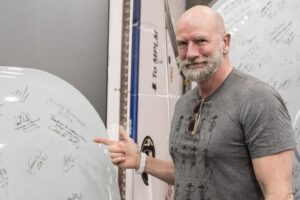 Graham McTavish Instagram - I watched the TV with my Father in 1969 as Neil Armstrong united the world in a moment of inspiring Hope.  I grew up wanting yo be only one thing-an astronaut. Thankyou @nasa for the next best thing: having the honour to stand on the floor of Mission Control in Houston, to see the International Space Station pass over New Zealand, to climb into the Artemis capsule that will begin our next great adventure in manned space travel, to meet the incredible people who work to make this all happen, and to meet a real life astronaut Mark Vande Hei. To call it a dream come true scarcely does justice to a truly wonderful day. #aboysdreamcometrue #astronauts #spacetravel