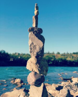 Graham Wardle Instagram - Taking a little break to enjoy the sun and play with rocks. Ah, the simple joys of life. (Feel free to comment how you’re enjoying your Sunday evening) Happy Sunday🤙🏼