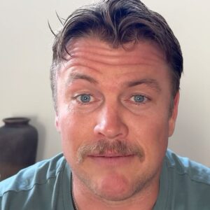Grant Feely Instagram - Luke Hemsworth has big praise for his co-star Grant Feely. #GunnerMovie

#lukehemsworth #grantfeely #morganfreeman #actionfilm