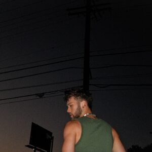 Grant Knoche Instagram - make out, break off, in one night ✨