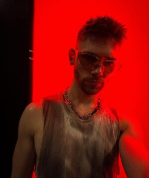 Grant Knoche Instagram - little music vid bts photo dump ❤️‍🔥😌

📸: @blakeephoto