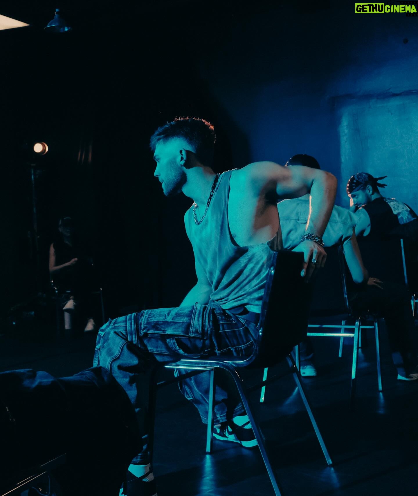 Grant Knoche - 2.5K Likes - little music vid bts photo dump ❤️🔥😌
📸: @blakeephoto