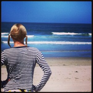 Grant Show Instagram - My @ladylanasa and my backyard this morning.