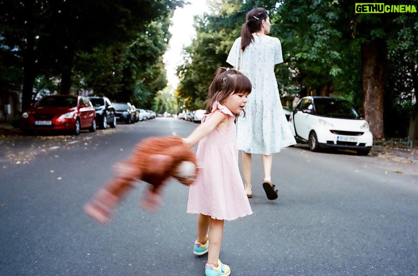 Gratiela Brancusi - 420 Likes - One last hop.
.
.
.
#leicalosers #35mmfilm #analogphotography #ishootfilm #ibelieveinfilm #filmisnotdead #magazine35mm #somewheremagazine #infilmwetrust #777luckyfish #broadmag
