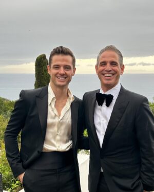 Greg Berlanti Instagram - Happy birthday @robbierogers !!!!!! ❤️❤️❤️❤️❤️ it is amazing and inspiring what you accomplished in one trip around the sun - but even more incredible is the love and care you show all of your family and friends — you are the most gorgeous soul inside and out. here’s to you and all the beautiful memories we have been so lucky to have made together and all to come.  Love forever — your three soulmates ❤️❤️❤️❤️❤️❤️❤️❤️❤️❤️❤️❤️❤️❤️❤️❤️❤️❤️❤️