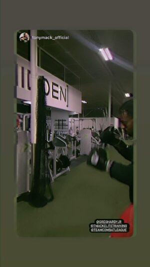 Greg Hardy Instagram - Weekend work is the best work.  #pfl on the way
