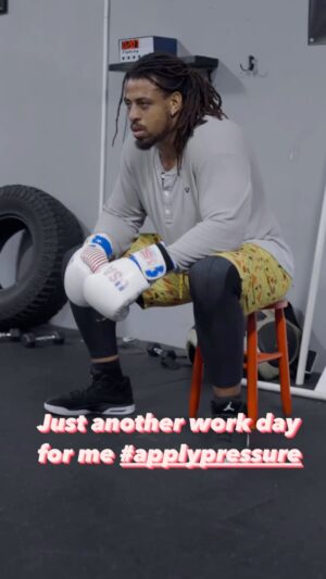 Greg Hardy Instagram - A little taste of the grind.  Make N sure when it come time to let them no I’m built different I don’t have to say a word🤫 @tmackelitetraining @dallasenforcers @greghardyjr media credit 2 @mcafee.media_ 🔥