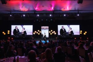 Greg Miller Instagram - Better late than never drop of @kinserstudios' KILLER photos from DICE. #diceawards