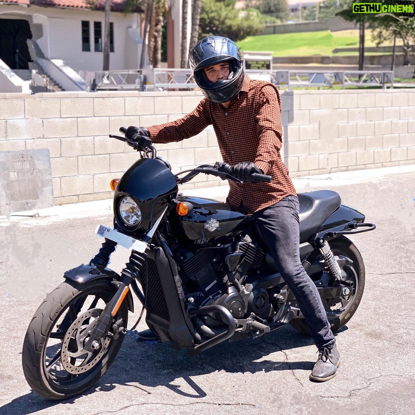 Greg Rogstad - 2.9K Likes - My momma think I’m gonna die riding these... @harleydavidson