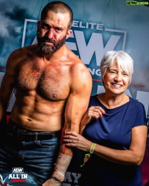 Gregory Marasciulo Instagram - Trent & Sue.

@trentylocks | @suemarasciulo 
Wembley Stadium
By Beyond Gorilla. #aew #aewallin