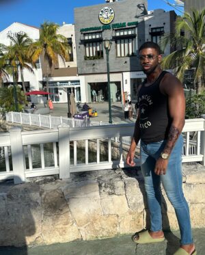 Gregory Tyree Boyce Instagram - Hola, como estas ?