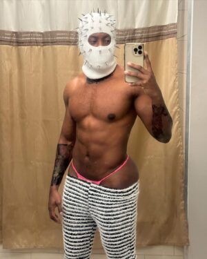 Gregory Tyree Boyce Instagram - 💪🏾📸. 190 pounds