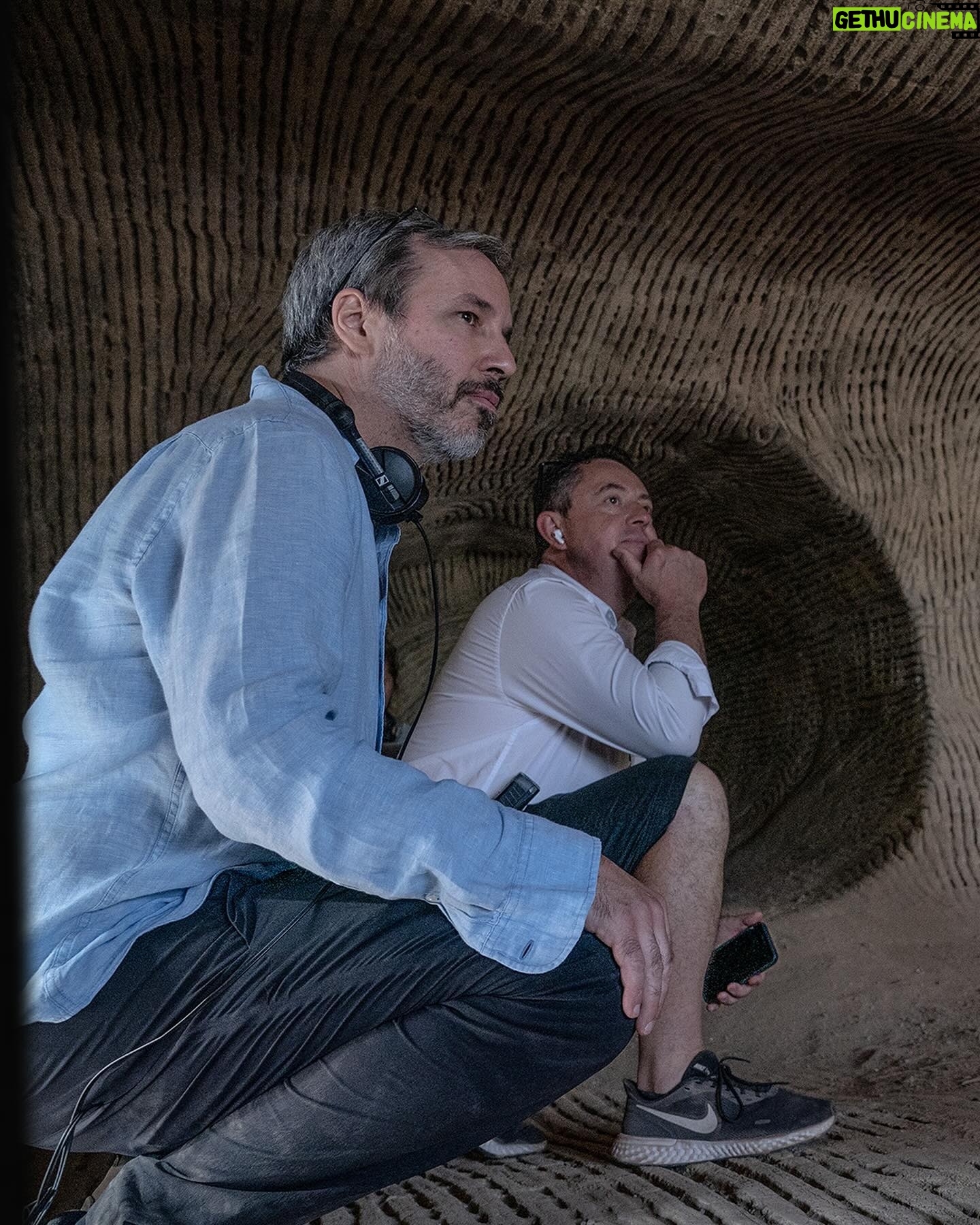 Greig Fraser - 11.6K Likes - We’re seeing in the spring with a brand-new issue of British Cinematographer! We’re delighted to reveal that #DunePartTwo is our cover story special.
Re-enter the realm of spice and sandworms in the second outing of Denis Villeneuve’s sci-fi superpower. Cinematographer Greig Fraser ASC ACS, who won an Oscar for his lensing of Dune: Part One, returns to the desert planet Arrakis to tell the next chapter of this epic story.
Hear from Fraser and his collaborators as they relive the extraordinary filmmaking process and its technical challenges.
ELSEWHERE IN THE ISSUE
Christopher Ross BSC on Shōgun
Florian Hoffmeister BSC on True Detective: Night Country
Kira Kelly ASC & Magdalena Górka ASC PSC on Echo
Christian Sprenger ASC, Stephen Murphy BSC ISC & Cody Jacobs on Mr. & Mrs. Smith
Franz Lustig on Anselm
Lennert Hillege NSC on Occupied City
Event reviews
Tech-nique: Grip
Interview: Natalie Kingston
Train to Gain: The ACO’s soft skills and communications course
ALSO…
Simona Susnea on Sweet Sue, Jasper Enujuba on My Brudda, and Myriam Payette on Oasis.
See what projects DPs are currently working on in Shooting Summary - will you be featured in our gallery?
We look back at Anthony Richmond ASC BSC’s work in our latest excerpt from the BSC’s Preserving the Vision book.
Christopher Ross BSC emphasises the importance of allyship and mentorship to nurture the community.
Steven Poster ASC looks to the future in this month’s Letter from America.
Find out how to submit to The Cinematography Journal, a joint project from Cinematography in Progress and the IMAGO Education Committee.
Discover the exciting new structure for the GBCT and meet its board members.
You can also read about the latest news, industry happenings and more!