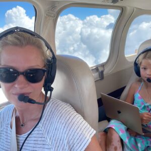Gretchen Mol Instagram - Beautiful flight thanks to @tkipw