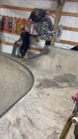 Greyson Fletcher Instagram - One more from @dreamlandskateparks Christmas party!!! Thanks again for having me!!! @dreamlandskateparks and crew is best!!! 🔪