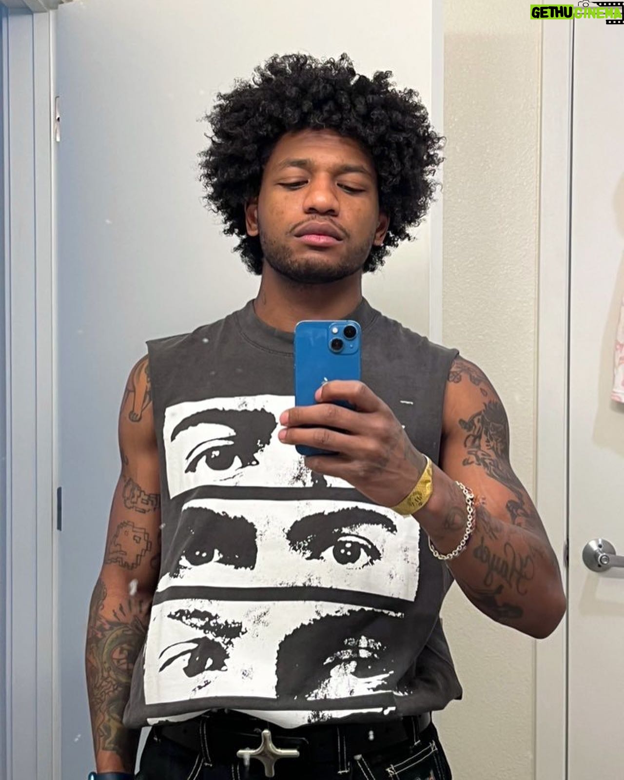 Guapdad 4000 - 8.4K Likes - I’m gonna tell my kids this was Annie, Good Morning
