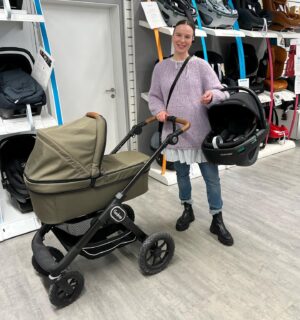 Guðrún Ýr Eyfjörð Instagram - Okkur finnst GDRN eiga skilið að fá gjafir. Svo það sé tekið fram þarf hún ekki að skila þessum 🥰