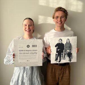 Guðrún Ýr Eyfjörð Instagram - Platan er komin til landsins Útgáfufögnuður í Reykjavík Record Shop á föstudag kl 17! Forpantanir í fullu fjöri inná rrs.is. Forskot á sæluna kl 22:05 annað kvöld, plata vikunnar á @ruvras2