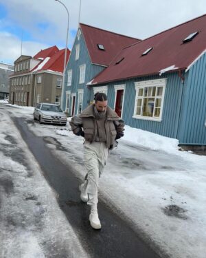 Guðrún Ýr Eyfjörð Instagram - Ísafjörður og @66north að gefa ✨