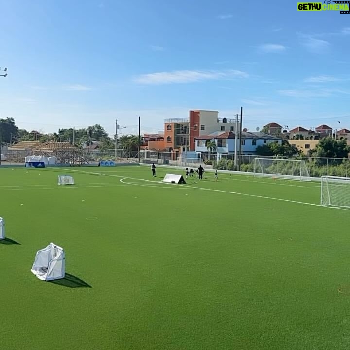 Guido Cannetti - 466 Likes - Hoy visité a un gran amigo que me dio la vida @joel_infusino en República Dominicana muy contento de ver tu progreso y como transmitís lo que tanto amas ⚽️ gracias por invitar a mis hijos a entrenar enseñándoles lo fundamental. Que linda cancha armaron @realromanafc te felicito mucho éxito 🏆