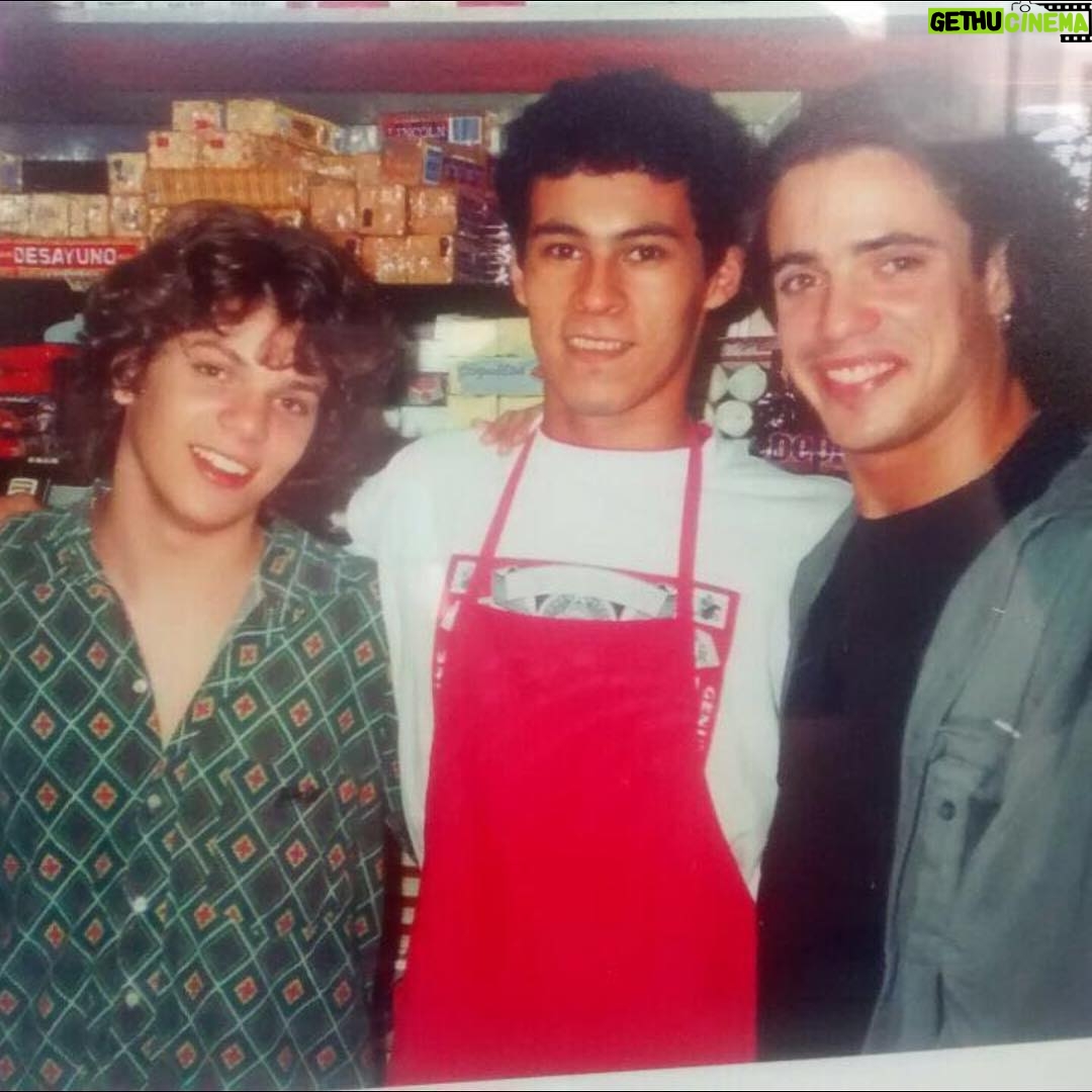 Guido Kaczka - 31.7K Likes - @bbsanzo me manda está foto con mi amigazo @castrolucianook en Pancho46!! Jaja Lo bien que la pasábamos!!
