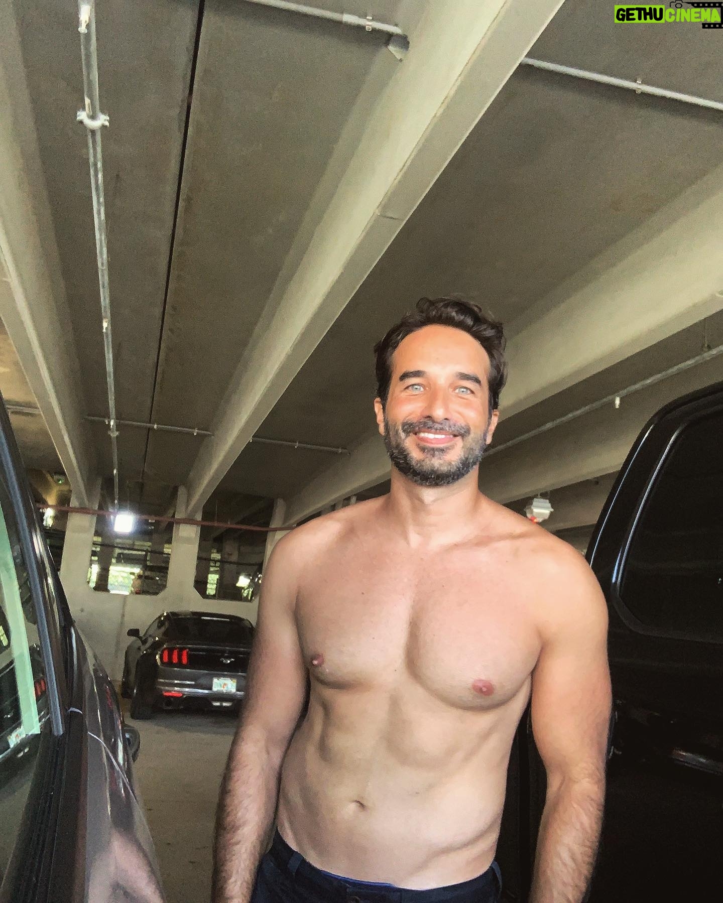Guido Massri - 3.5K Likes - Siempre ponerle el pecho y una sonrisa a todo! ( literal 🤪 )