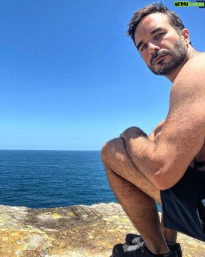 Guido Massri Instagram - Parar. Respirar. Y seguir…